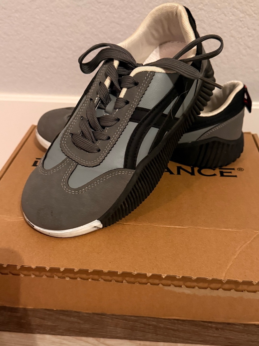 Women's Athletic Shoes - blue grey